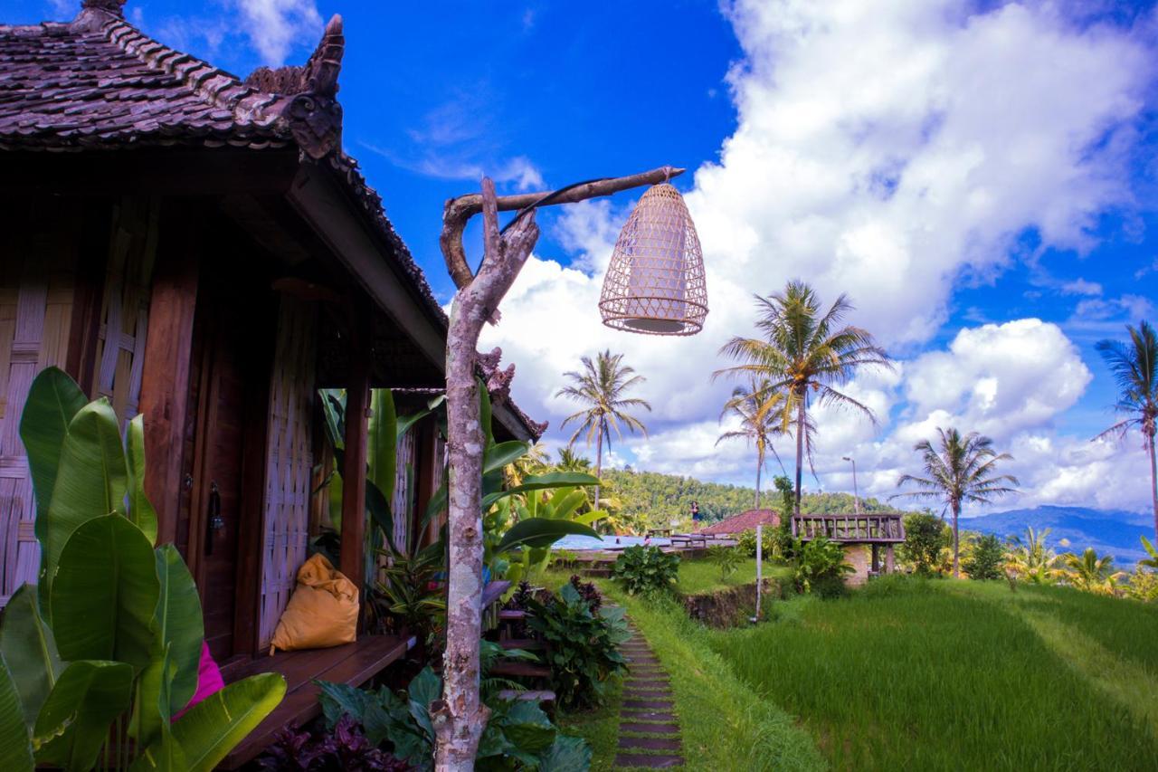 Puri Sunny Camp Lodge Munduk